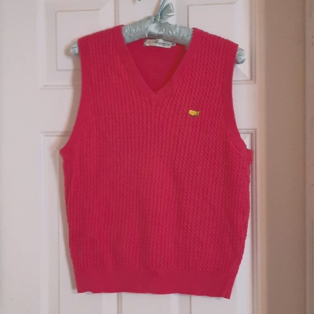 Vintage Hot pink sweater vest Master's Golf emblem sz Med